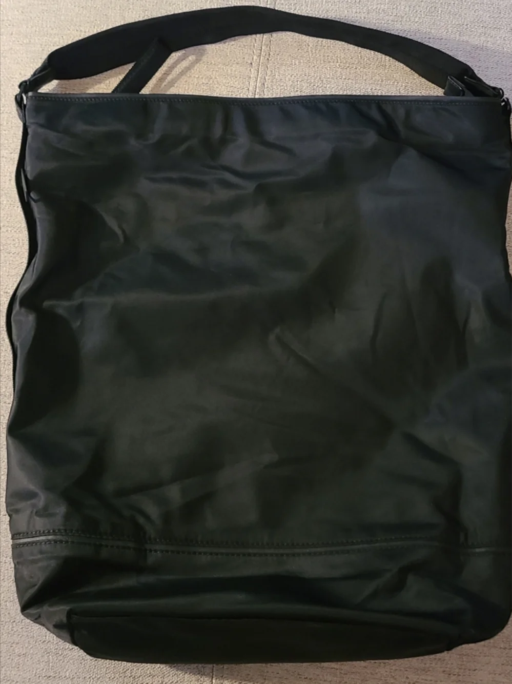 Lululemon Athletica All Set Hobo Bag Tote Black Travel Workout Minimalist Large
